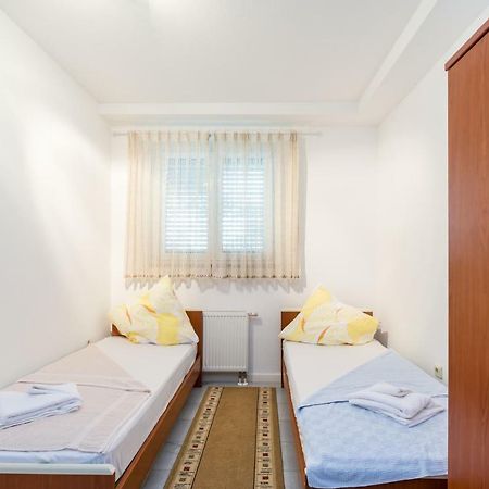 Apartments Victoria Задар Екстериор снимка