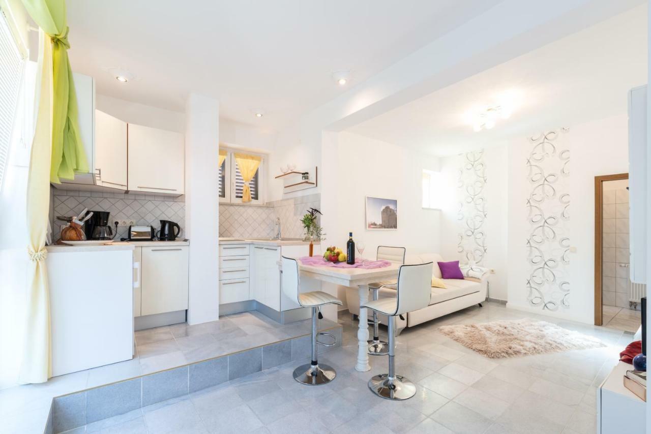 Apartments Victoria Задар Екстериор снимка
